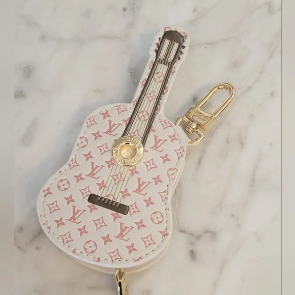 Fashion Pink & White Guitar Key Pouch - Picture 4 of 7